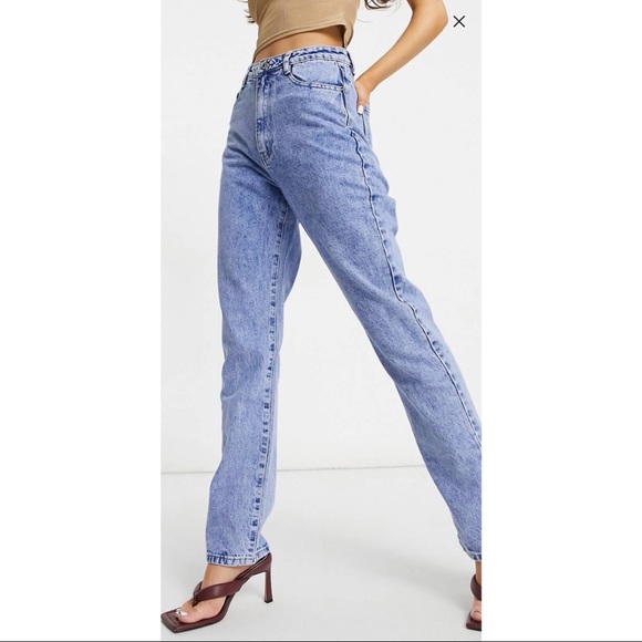 Misguided High Rise Straight Leg Jeans - Picture 2 of 6
